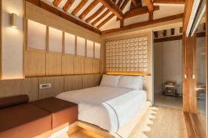 Luxury Hanok Stay CHAEHA