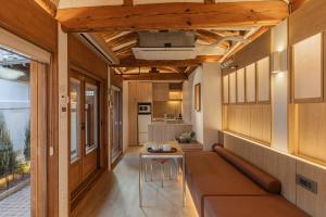 Luxury Hanok Stay CHAEHA