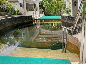 Large & Luxury Menteng Executive Apt 3BR with Pool, Gym Wi-Fi by 2ndHome