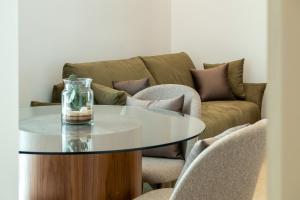 Skylife Minimalist Boutique Apartment