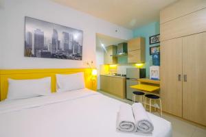 Warm and Cozy Studio Park View Condominium Apartment By Travelio