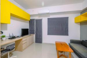 Warm and Cozy Studio Park View Condominium Apartment By Travelio