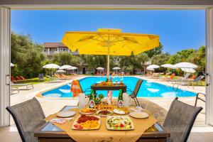 Kosmas Apartments