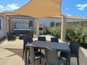 Maisons de vacances Gites Les 2 Fontaines : photos des chambres