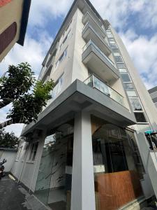 Hotel Alleyway Express