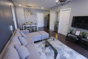 Spacious and Cozy 2 Br in The Gramercy Poblacion