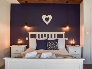 Apartment Two - Uk45353 - Halsall