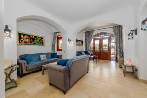 3-Bedroom Apartment - Great location- Upper Nubia