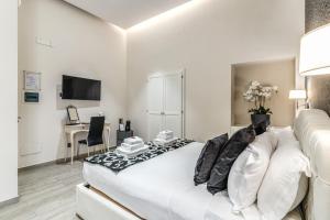 Double Room room in Operà Suites