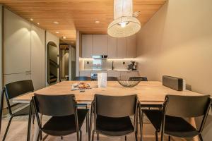 Polar Chalet Ski-in Ski-out by Aavalevi