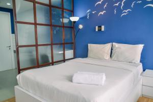 Nice and Cozy Studio at Paddington Heights Apartment By Travelio