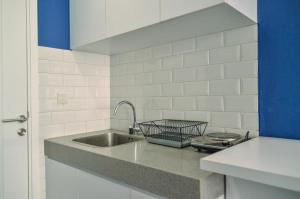 Nice and Cozy Studio at Paddington Heights Apartment By Travelio