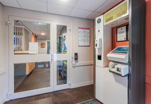 Hotels B&B HOTEL Mulhouse Dornach : photos des chambres