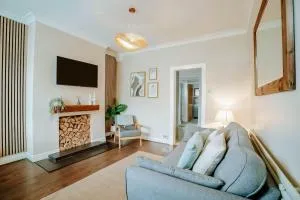 Newly Refurbished 3 Bedroom Townhouse Free Parking - 哈罗盖特