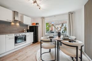 Malu Rooms - ruhige Lage, Erdgeschoss, SmartTV, Netflix, 24h Checkin,