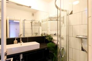 Family Comfy Apartments by Mariahilfer Straße Shopping Street 24H Check-in