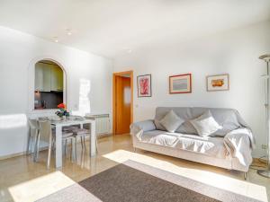 Ocean Skyline Penthouse by Hello Homes Sitges