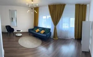 Central in inima orasului - 普洛耶什蒂