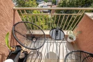 iLonkas Home 1 BDR with Workspace and Terrace