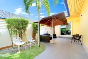 Family 3BR Villa Platinum, Private Pool, Gated Residence, in middle of Naiharn and Rawai Beach