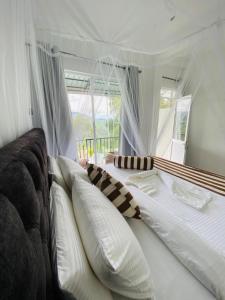 Ella Nimal Nest Inn