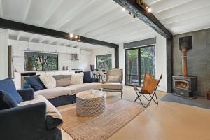 The Treehouse - Pet Friendly home in Jervis Bay!