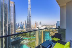 MH - ACT Tower - Downtown - Burj View 3BHK -REF4008