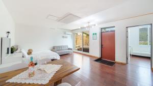 Chuncheon Dogandstay