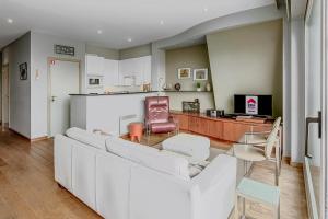 Long Island 19, B52 G