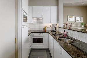 Long Island 19, B52 G