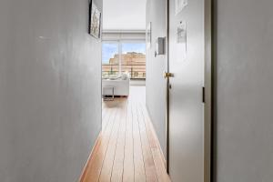 Long Island 19, B52 G