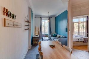 Lovely 2 bedroom Apartment in Nice with Balcony