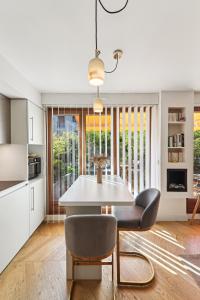 Charmant Appart, terrasse verdoyante, proche Paris