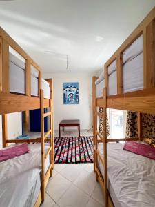 Locals Taghazout surfcamp