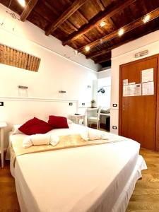 Small Double Room room in Domus Ester