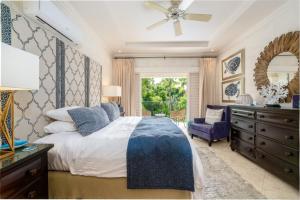 Luxurious Villa in Stunning Beach