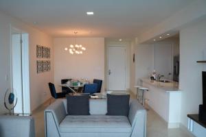 Spectacular Condo With Oceanview