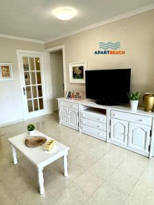 APARTBEACH SAN SEBASTIAN JUNTO PLAYA LARGA y CALA DORADA