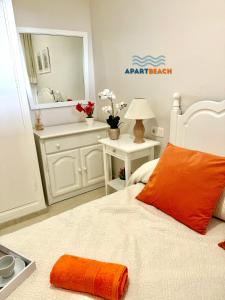 APARTBEACH SAN SEBASTIAN JUNTO PLAYA LARGA y CALA DORADA