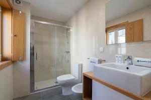 Host Wise - Elegant Home in the Heart of Porto