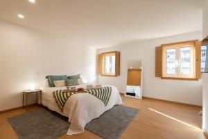 Host Wise - Elegant Home in the Heart of Porto