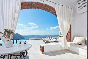 San Antonio - Small Luxury Hotels of the World Santorini Greece