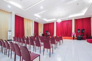 Hotel O Marina Andalas