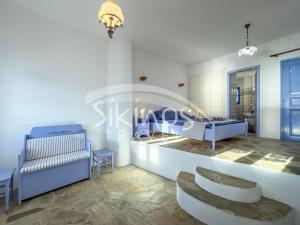 Traditional Seafront Family House