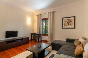 Arriaga Residence I by An Island Apart