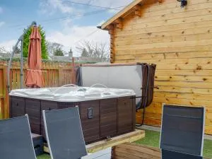 Smiddy Bothy - Tarfside