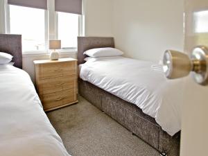 Rockworks Chalets No,4 - Uk7043