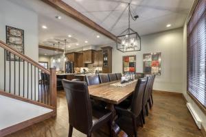 17 Village Walk Sun Peaks BC