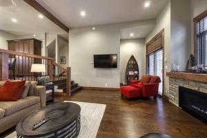 17 Village Walk Sun Peaks BC