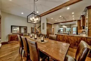 Village Walk Sun Peaks - Kamloops